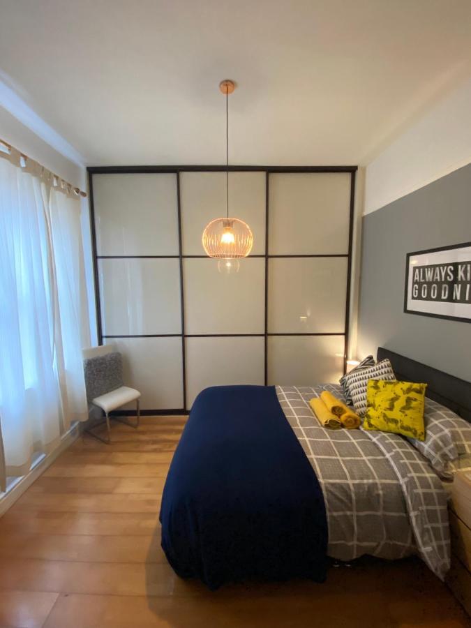 Stylish Apartment With Secure Parking Close To City 체스터 외부 사진